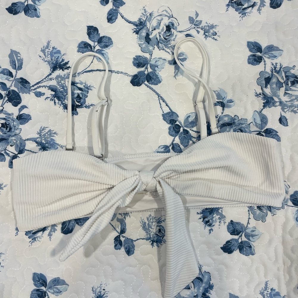 Frankie’s Bikinis White Tie Top